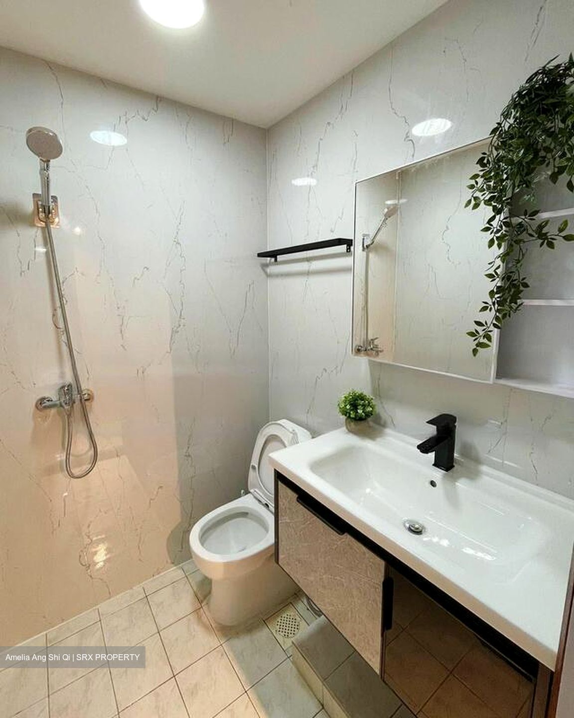 Simei Green Condominium (D18), Condominium #524930581